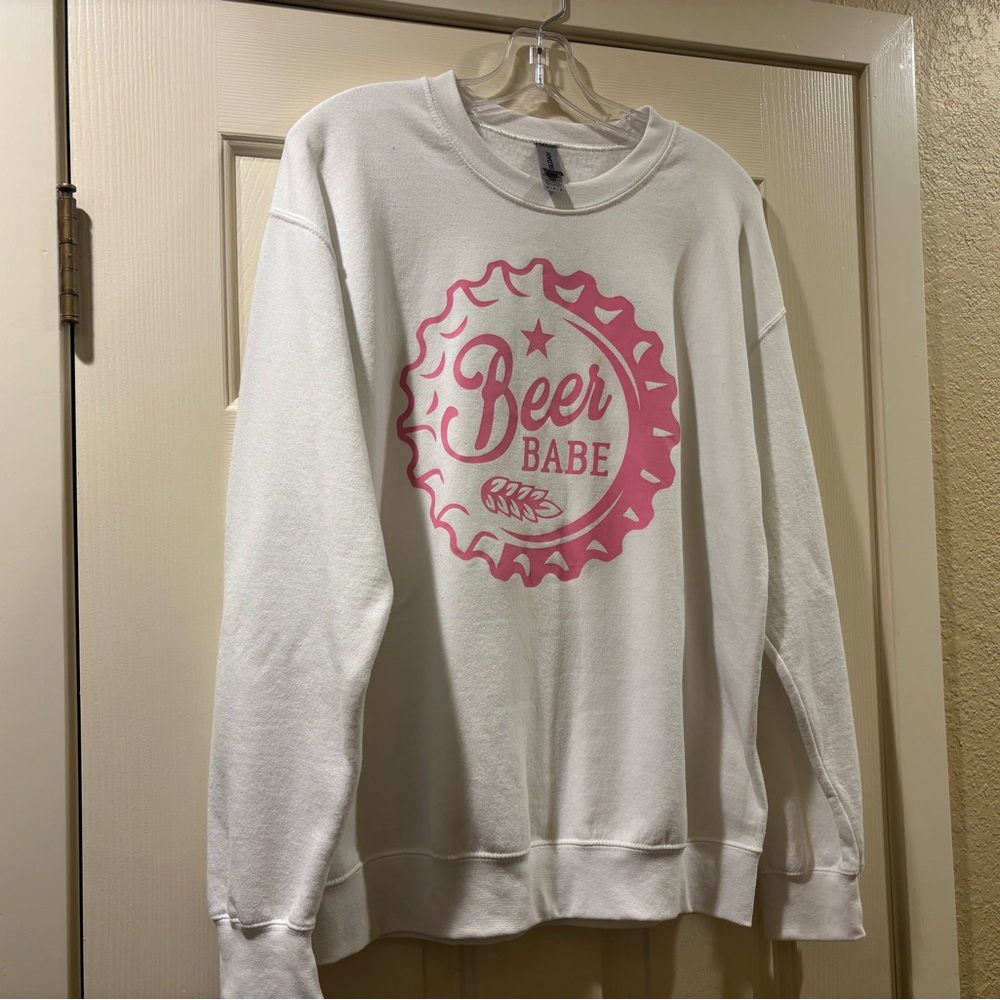 Beer babe crewneck